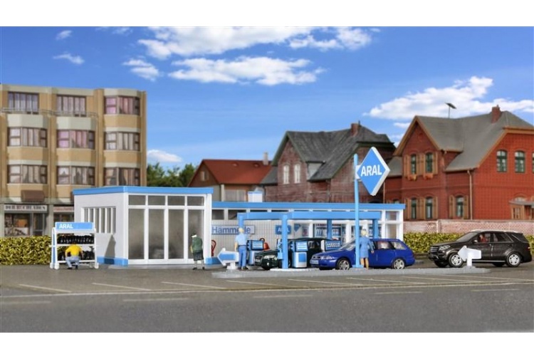 Kibri 38541 Aral Petrol Station Self Assembly Kit For OO Gauge Model RailwaysFor 