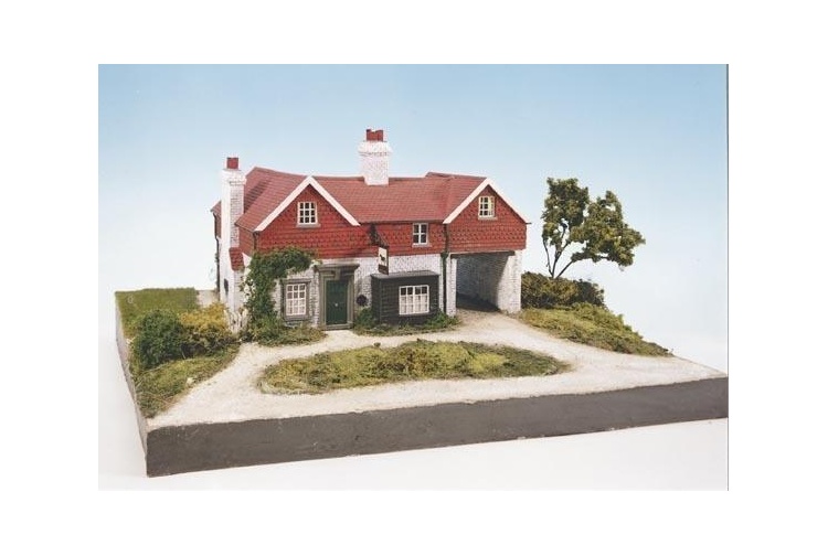 Wills Kits CK13 Black Horse Inn OO Gauge Plastic Kit