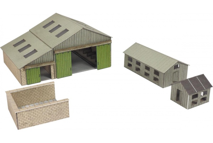 Metcalfe PN951 Manor Farm Buildings Card Kit