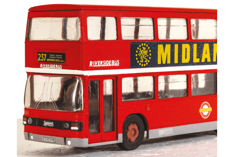 Model Scene 5501 Leyland Olympian Double Decker Bus OO Gauge Plastic Kit Front Left
