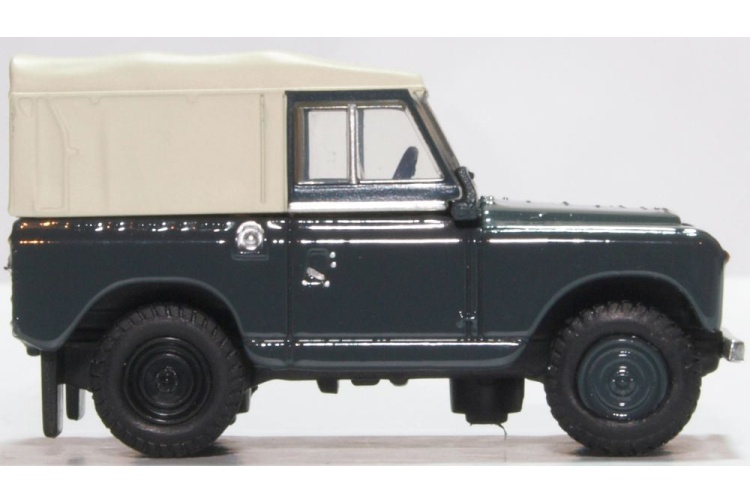 Oxford Diecast 76LR2S007 Land Rover Series II SWB Canvas RAF Police Offside