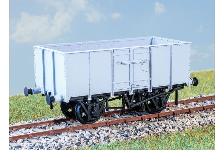 peco-parkside-pc22-16-ton-mineral-wagon-french-type-oo-gauge-kit