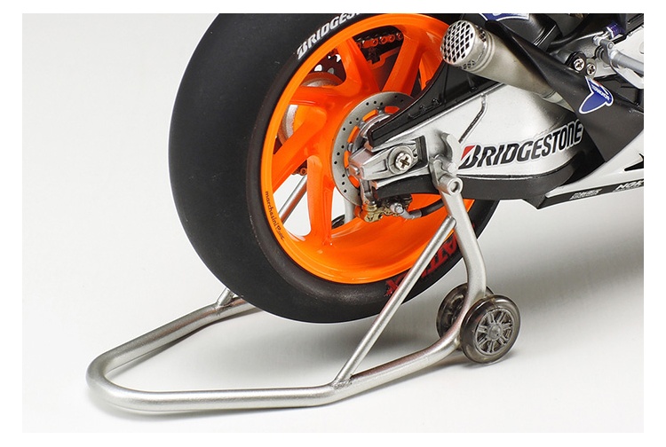 Tamiya 14130 Repsol Honda RC213V '14 Stand