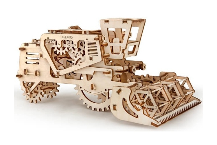UGears Combine Harvester 02