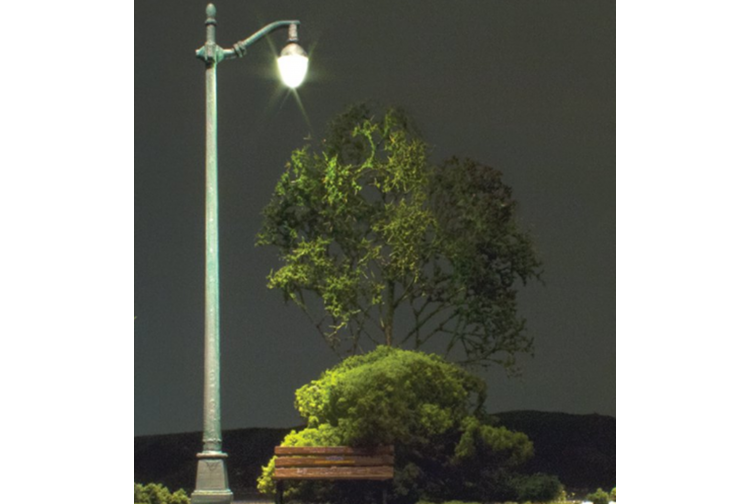 Woodland Scenics WJP5639 Arched Cast Iron Street Lights Example